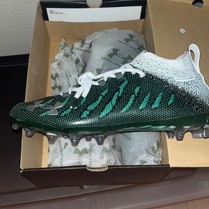 UA spotlight cleats